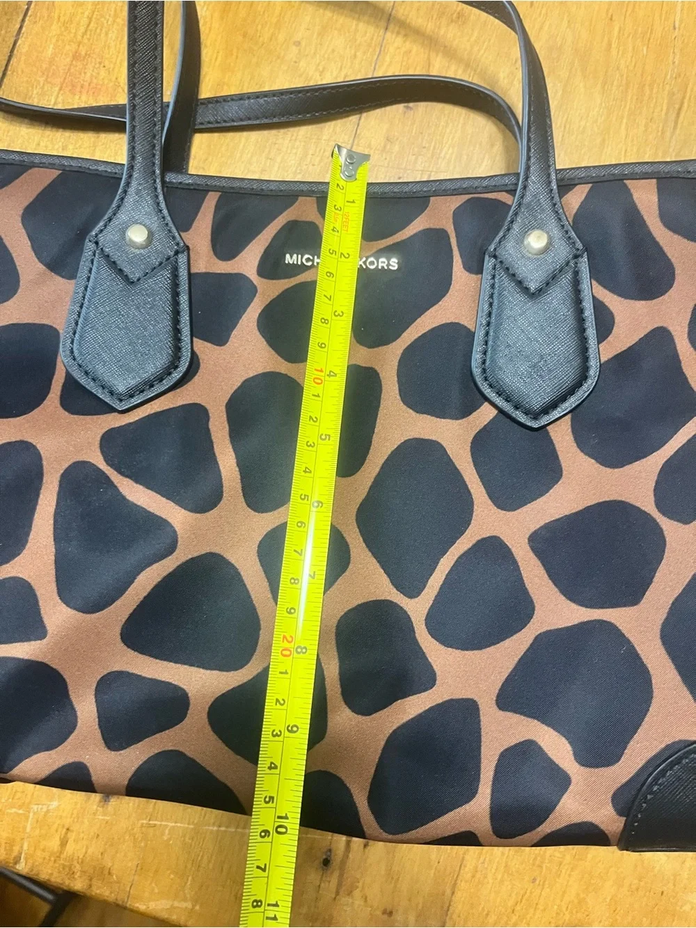 Michael Kors Brown & Black Giraffe Print Tote Bag nwt